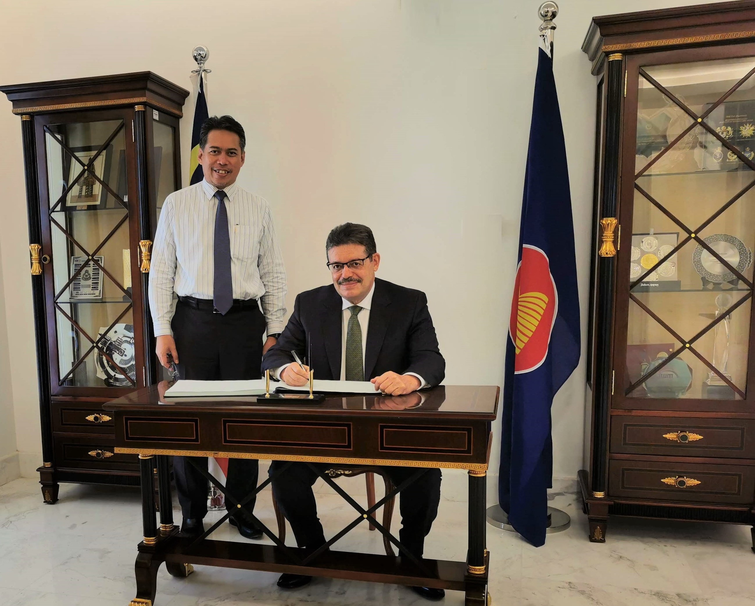 Meeting of the Secretary General with Ambassador of Malaysia